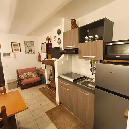 Apartment La Casetta Del Cuore - Centro Con Giardino