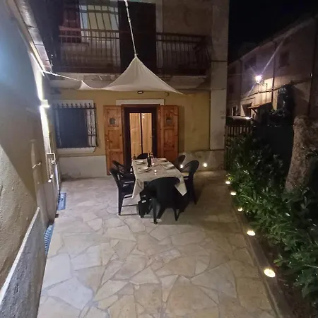 Apartment La Casetta Del Cuore - Centro Con Giardino Ovindoli